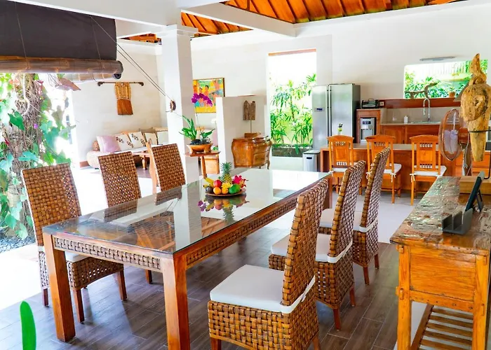 Dayak Villa Seminyak (Bali)